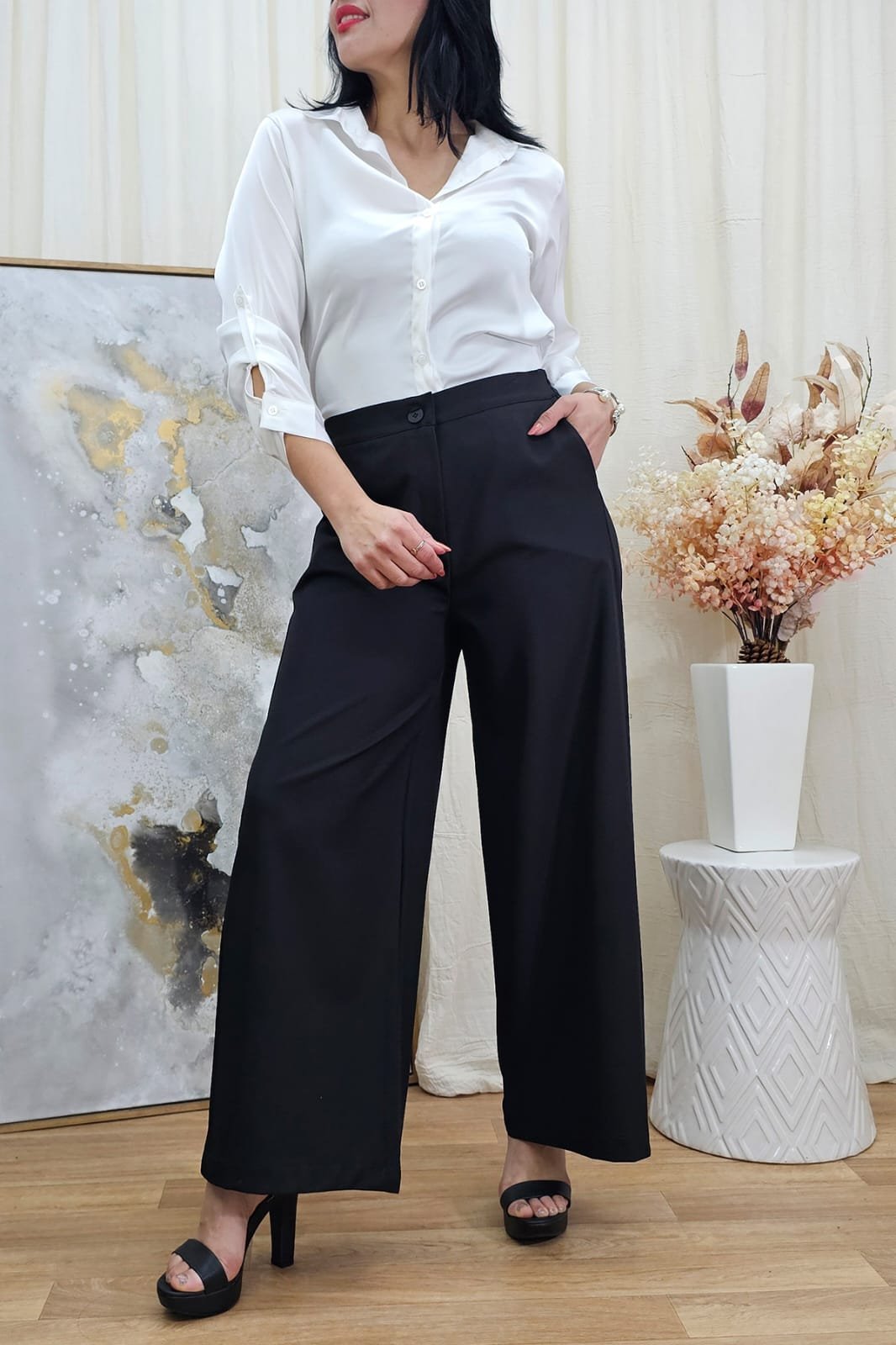 Pantalón  sastrero palazo  con botón korney