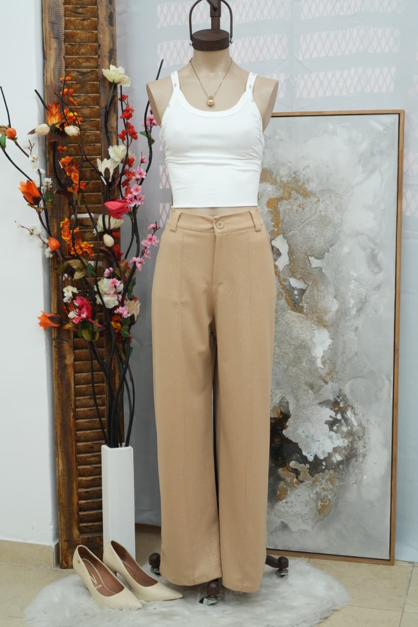 Pantalón con pinzas de crep con  glitter con bolsillo