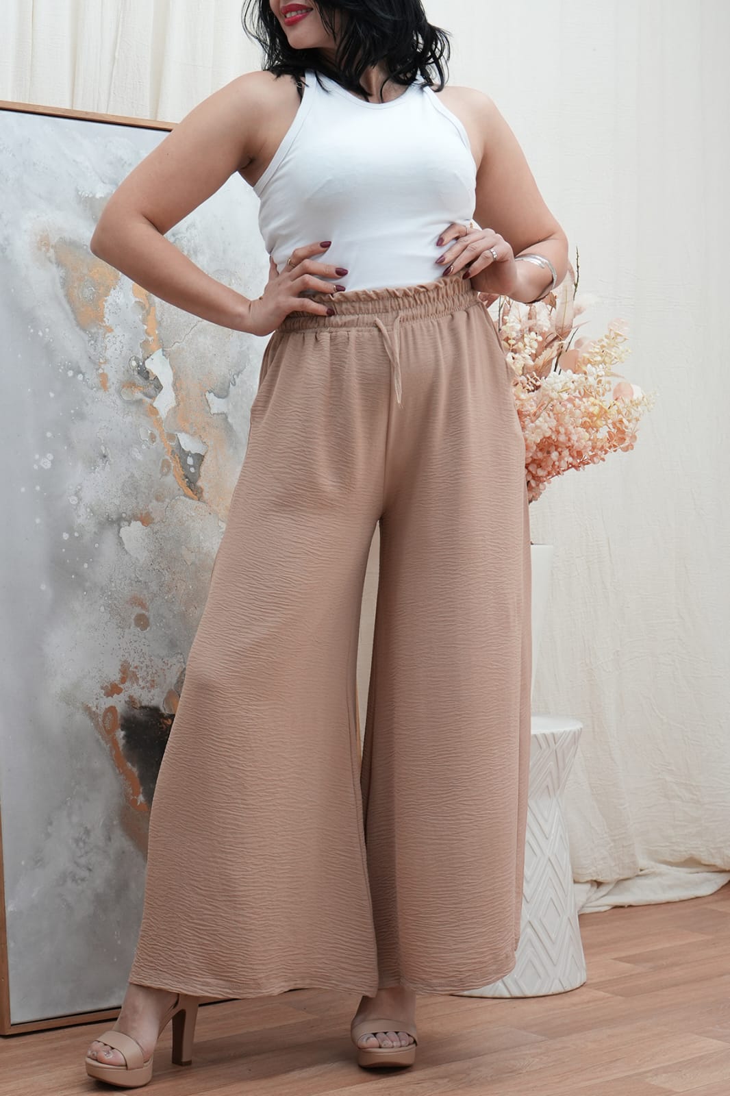 Pantalón palazo de cey liso con elastico Kala