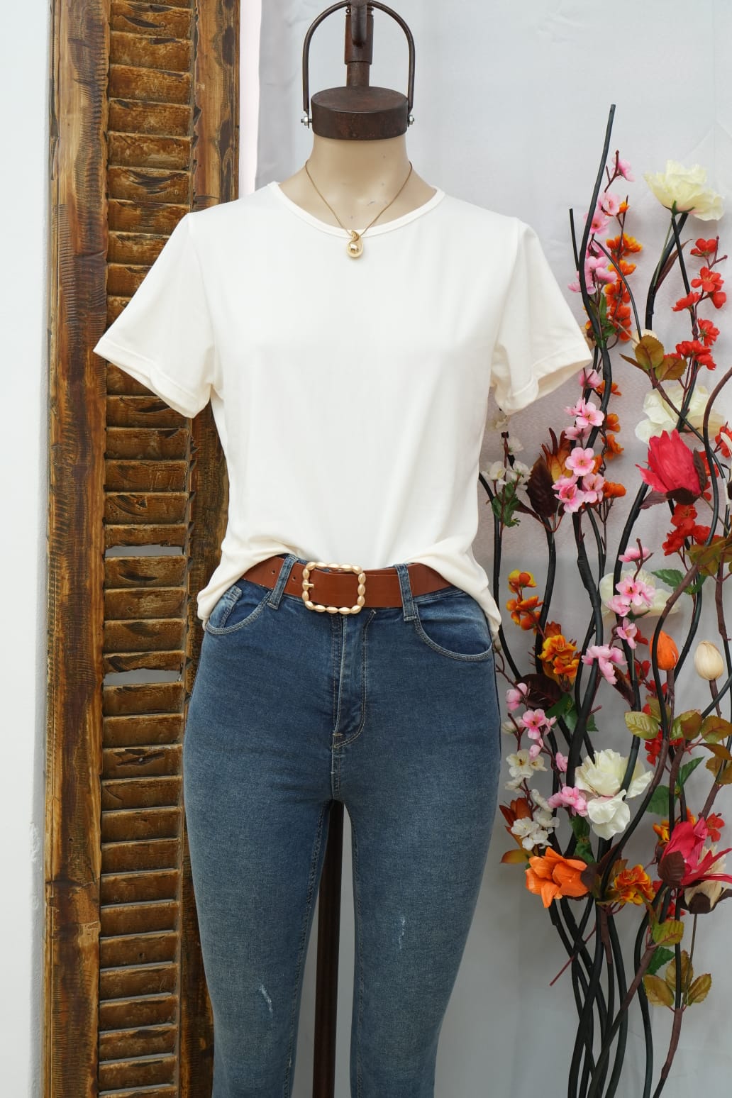 Remera modal soft lisa cuello redondo Sol