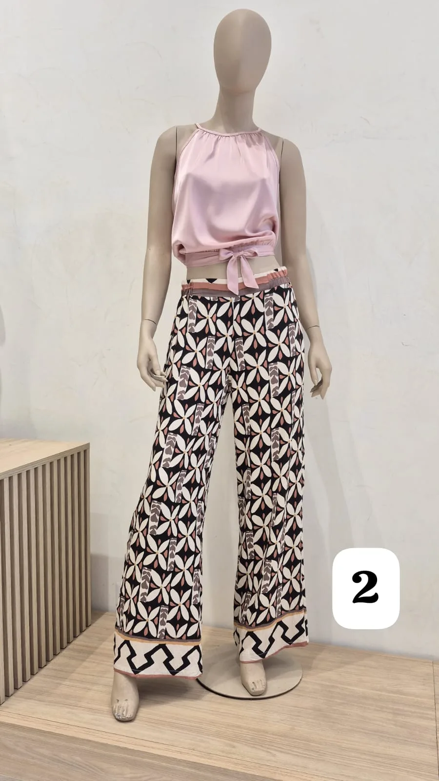 Palazo emilia estampado con e/atrás sol y quarda josh