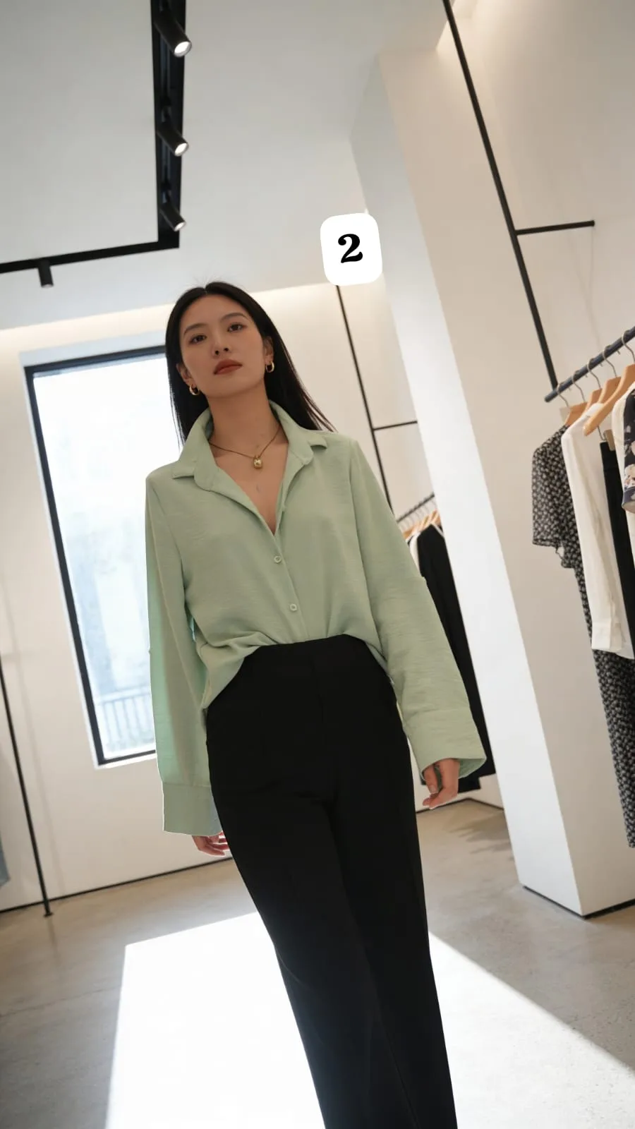 Alternative view of Camisa clasica de cey manga larga con puño ancho  2 botones sephora