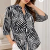 Camisa cuello mao 3/4 de Athenas estampada Leandra - Gaby Chic (foto 9)